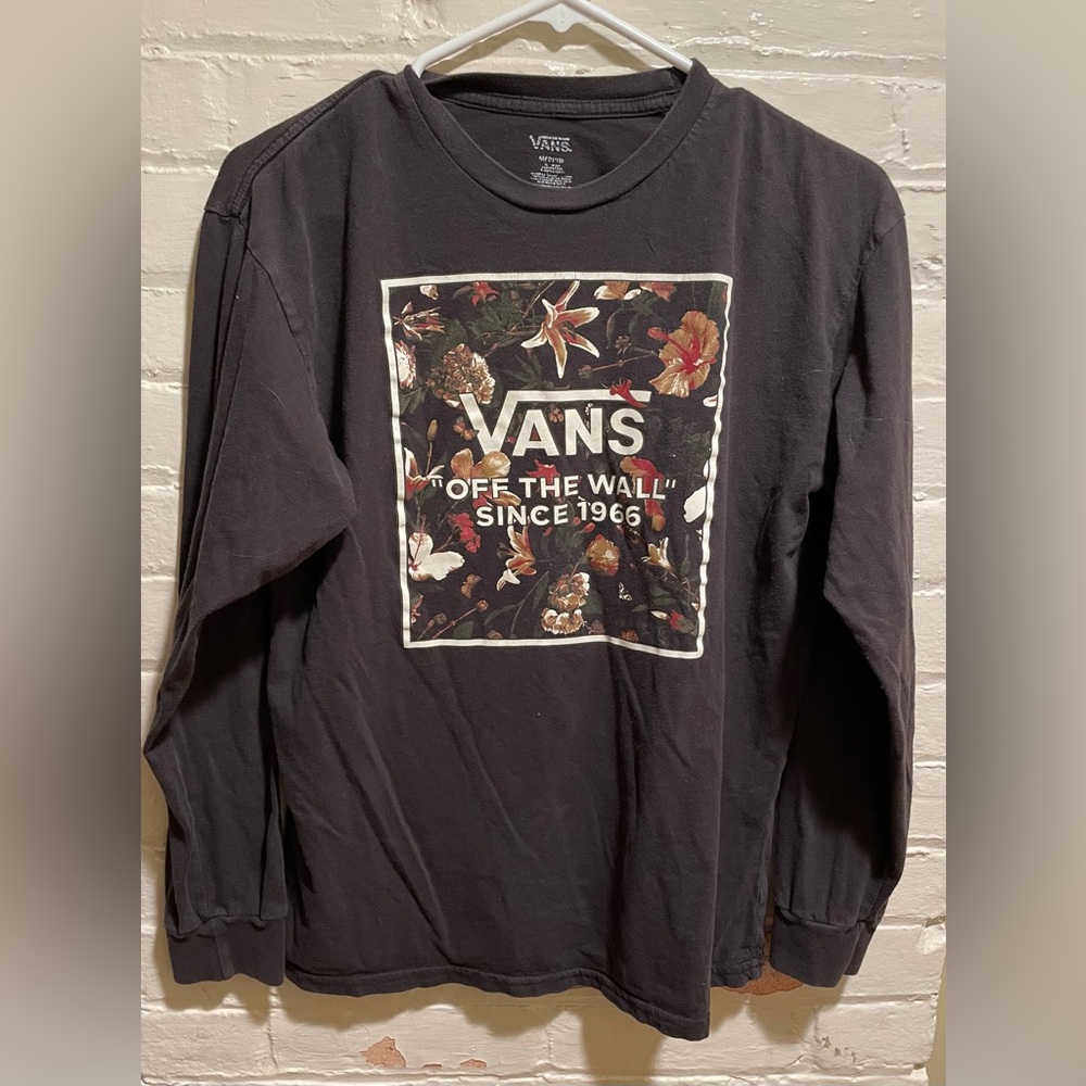 Vans Womens Long sleeve T-shirt size medium